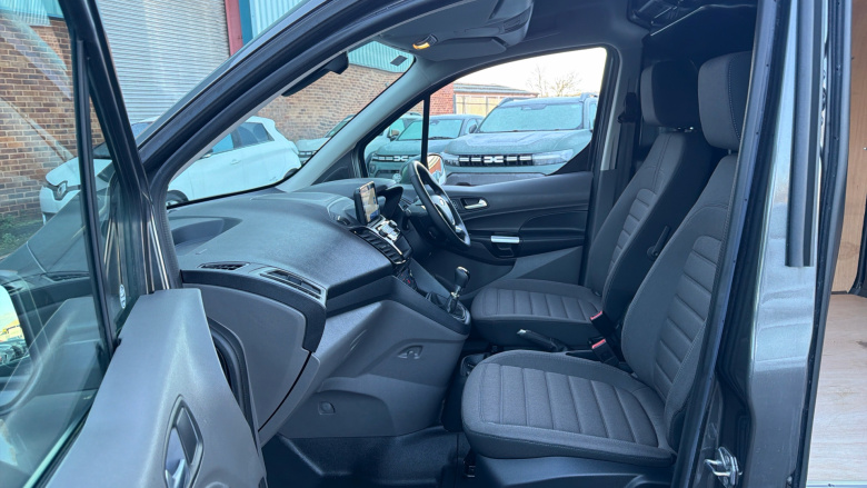 Ford Transit Connect 250 L2 Diesel 1.5 EcoBlue 100ps Limited Van